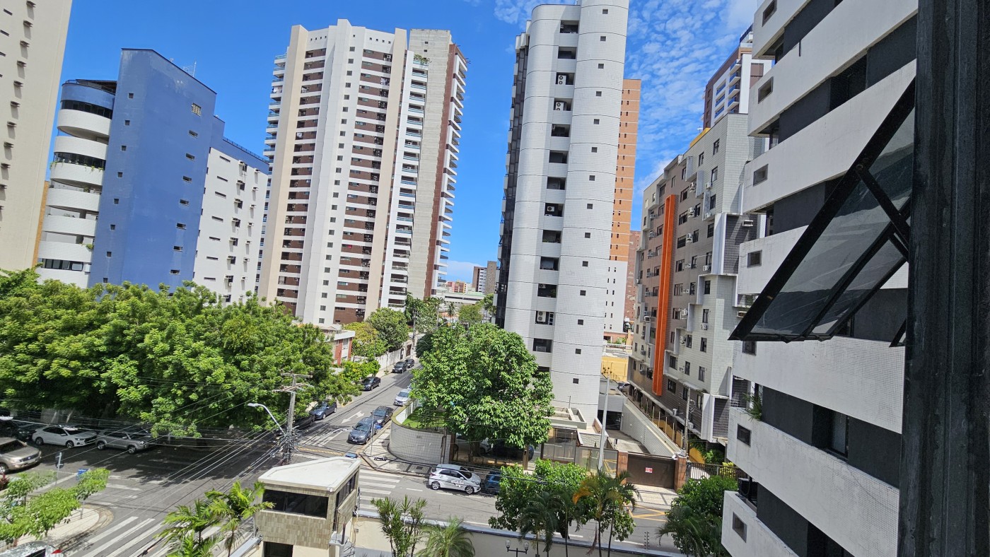 Apartamento, 3 quartos, 179 m² - Foto 1